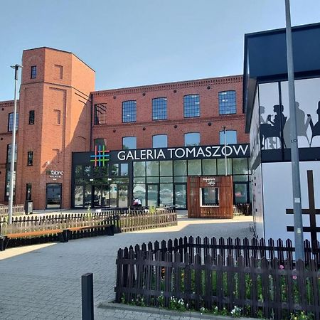 Apart Ak Plus Netflix Tomaszów Mazowiecki Exterior foto